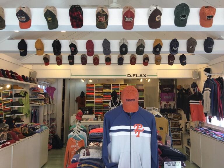 D Flax – Sales Associate